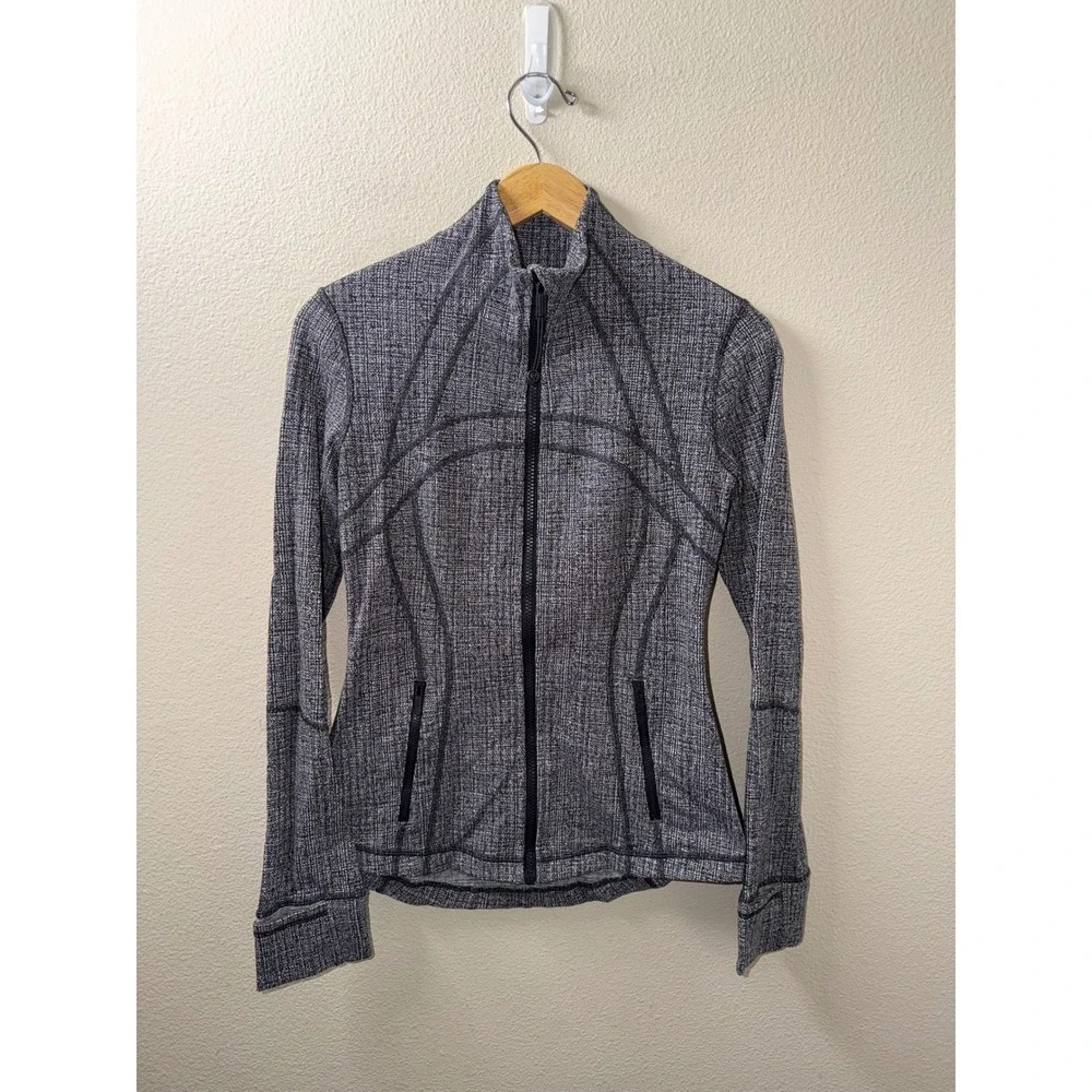 Women's Lululemon Define Jacket Size 6